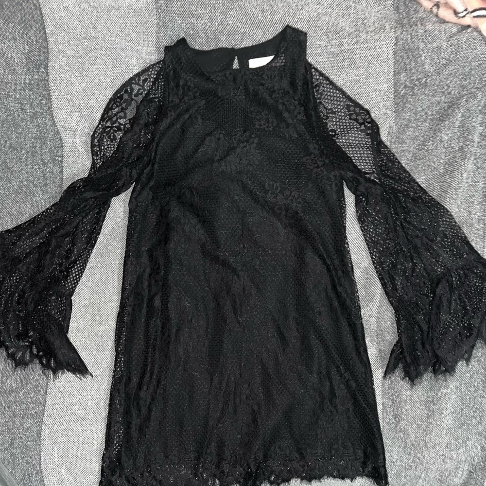 Chic Black Lace Long Sleeve Dress